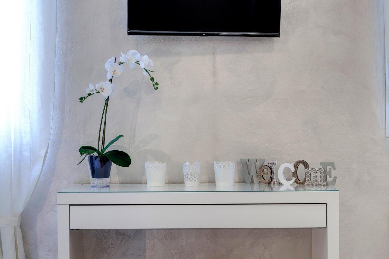 Charlize Apartment By Mamo Florence Luaran gambar